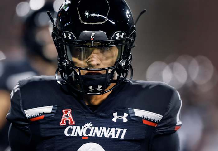 Cincinnati QB Desmond Ridder